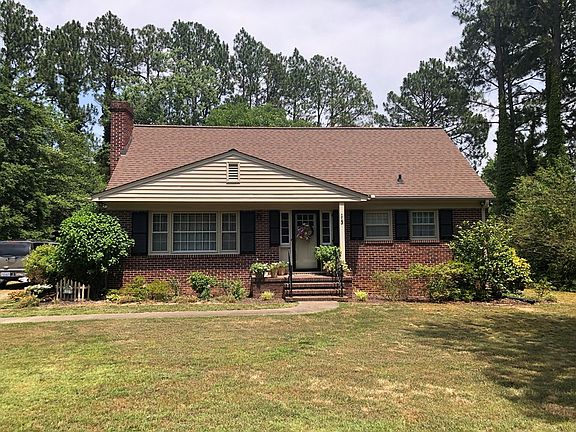 3rd image of 113 Mansion Dr