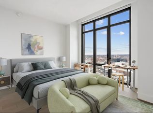 92-27 160th St #1500, Jamaica, NY 11433