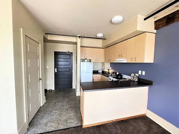 OK Hotel Apartments — Photo 16
