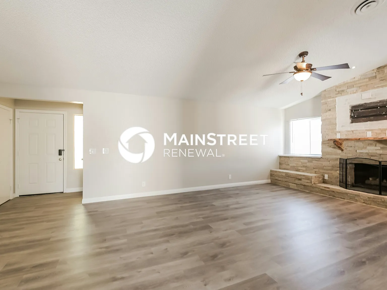 5322 Camden Ave — Photo 2