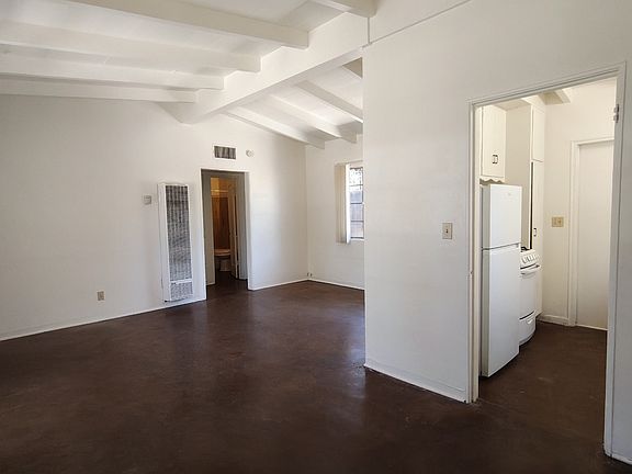 5th image of 2545 E Water St #D