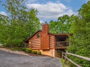 2305 Foxwell Way, Sevierville, TN 37876