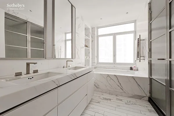 Sold by Sotheby's International Realty | media 42