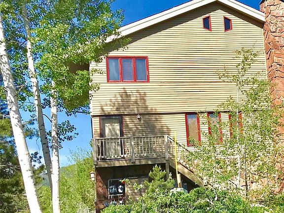 2nd image of 2150 Aster Pl