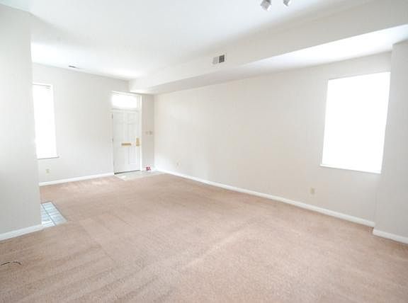 2nd image of 818 Russell Blvd #A