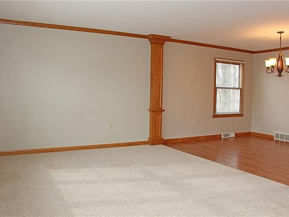 5th image of 3506 Julie Dr