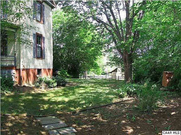 5th image of 18 Willow Ln #2