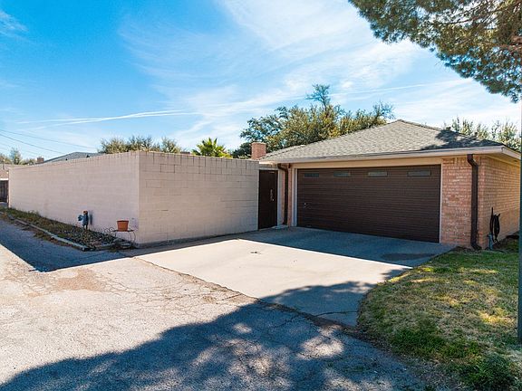 3rd image of 2826 Emerson Pl