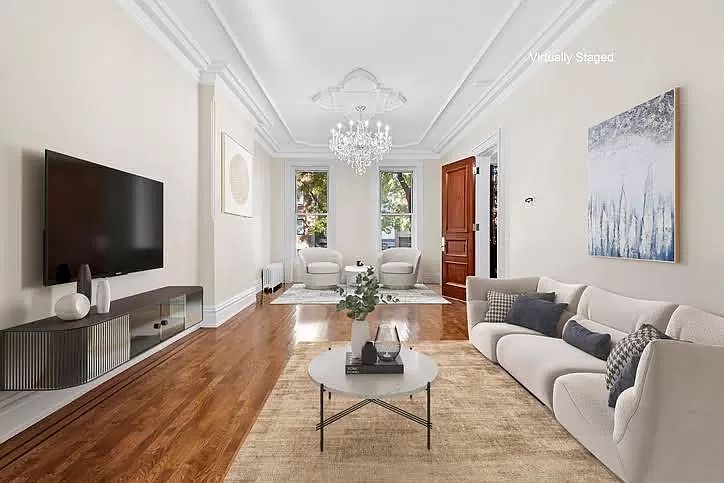 1st image of 300 Clifton Pl