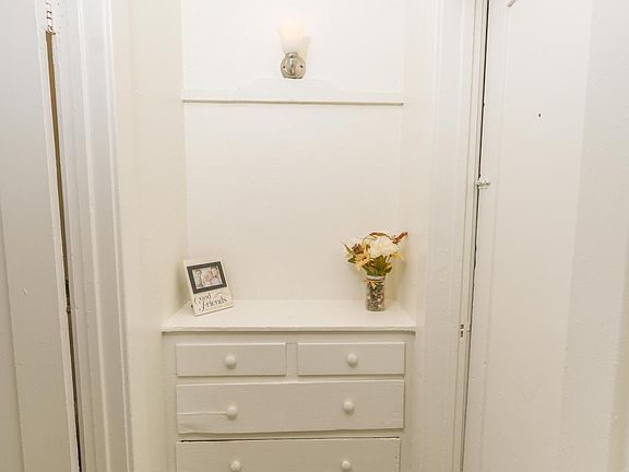 4th image of 1361 W Sunset Blvd APT 17