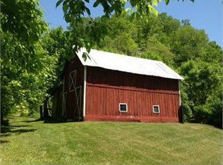 910 Straight Crk, Walton, WV 25286