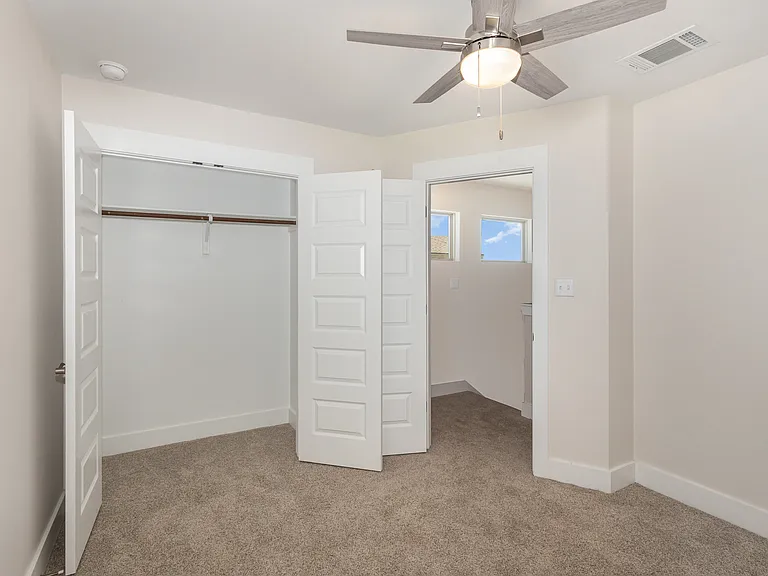 Windermere Parke Garden Villas — Photo 16