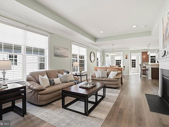 5th image of 644 Moorings Cir