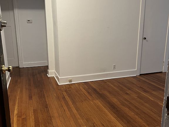 2nd image of 6041 Waterman Blvd