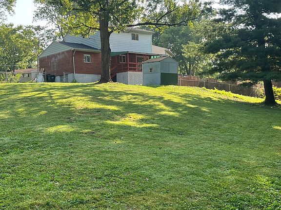 2nd image of 9655 Gertrude Ln