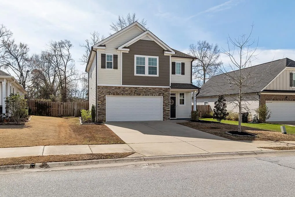Building Photo - 408 Longmeadow Dr