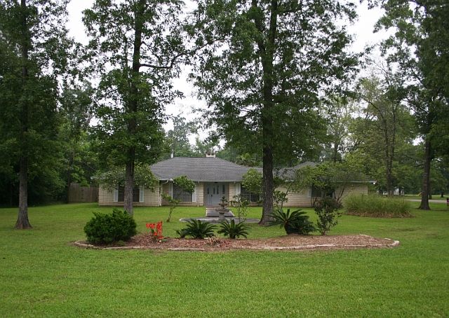 1st image of 359 W Pineshadows Dr
