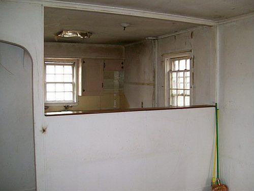 3rd image of 1828 S Euclid Ave
