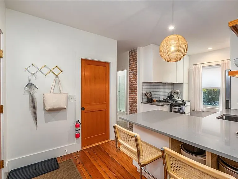 35 Wood St #1 — Photo 16