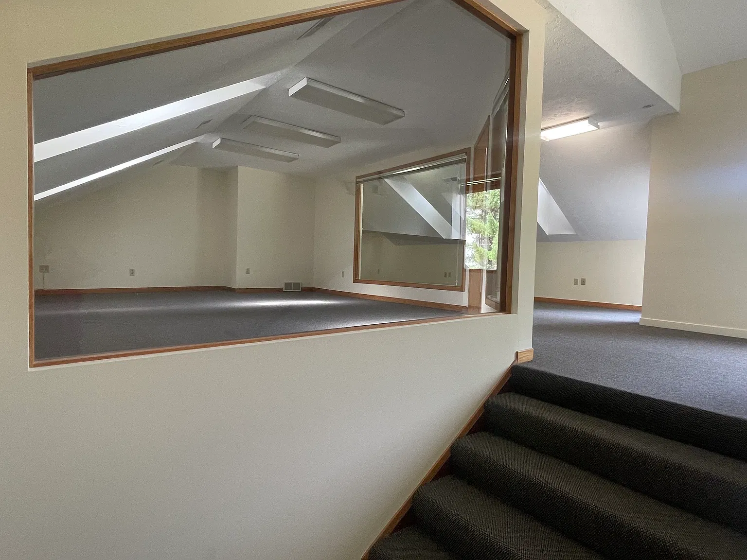 1640 Akron Peninsula Rd — Photo 4
