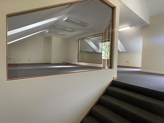 4th image of 1640 Akron Peninsula Rd #B