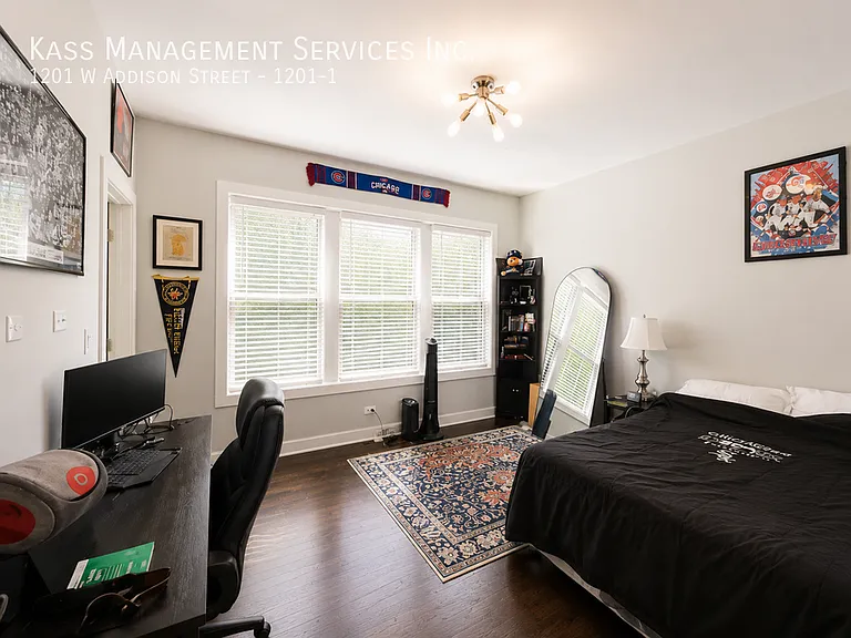1201 W Addison St #1 — Photo 5