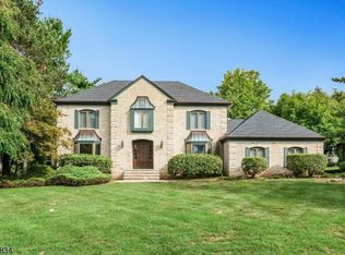 17 Peach Tree Dr, Montville, NJ