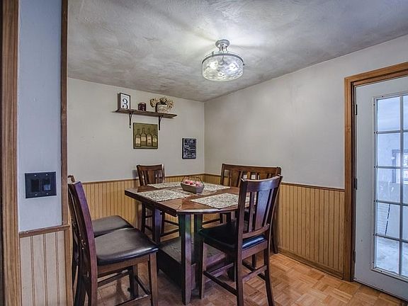 5th image of 2158 Lakewood Dr