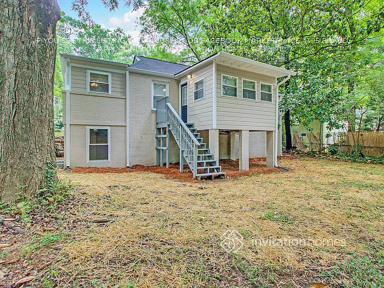 1372 E Forrest Ave — Photo 21