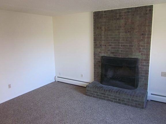 Living room with Fireplace