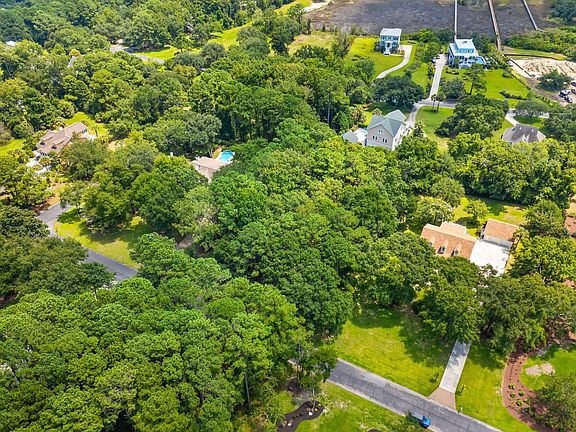 3rd image of 31 Gull Bay Dr