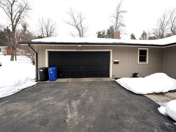 3rd image of 17 Walbridge Rd