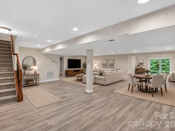 237 Ashmore Cir, Troutman, NC 28166