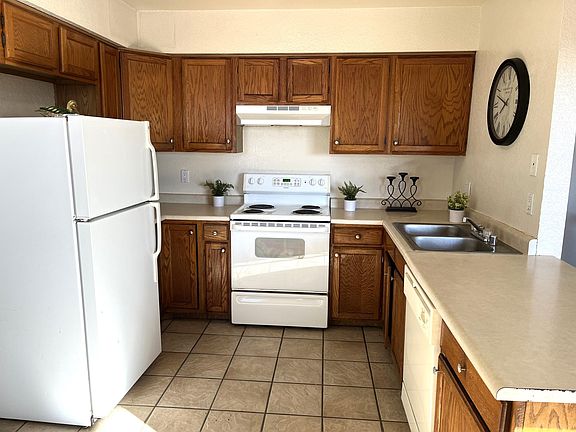 4th image of 13113 Fruit Ave NE APT D