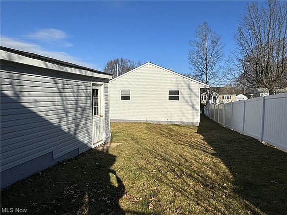 3rd image of 398 Washington Ave