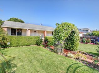 5526 Woodman Ave, Van Nuys, CA 91401