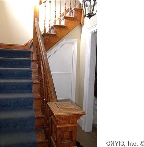 1st image of 9 Union St