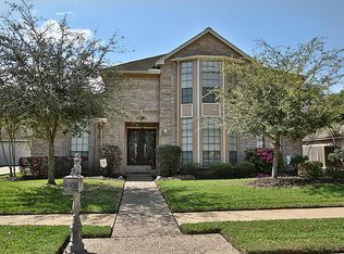 15711 Woodcroft Dr, Houston, TX 77095