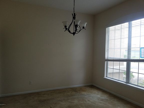 2nd image of 3220 Canyon Falls Dr