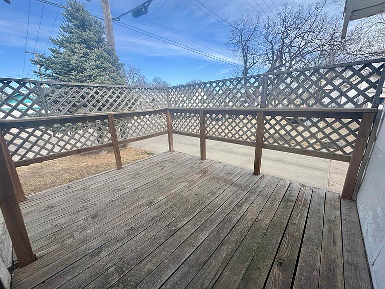 Listing photo 4