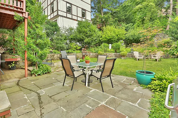 Sold by Trebach Realty | media 4