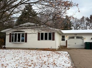 705 Evans St, Waupaca, WI 54981