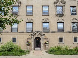2048 W Farwell Ave APT 2W, Chicago, IL 60645