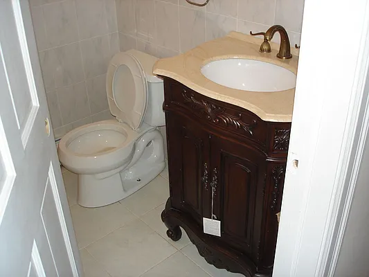 Rented by HOTPROPERTY NYC LLC | media 30