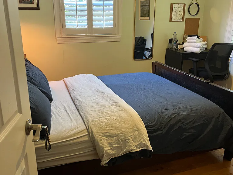 Additional bedroom