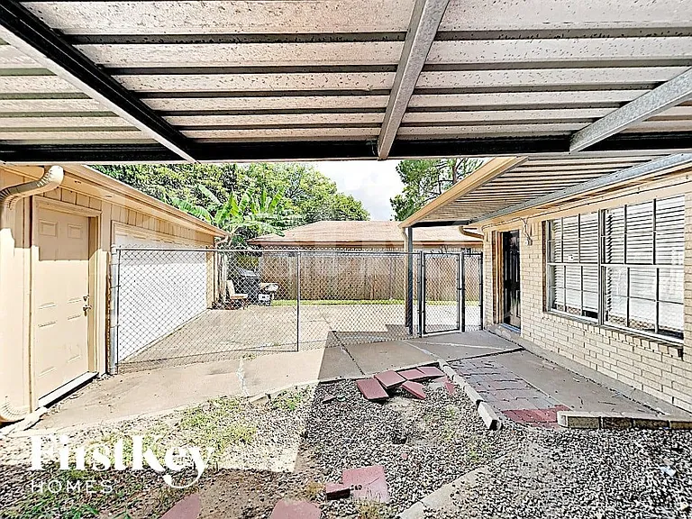 6610 Rowell Ct — Photo 15