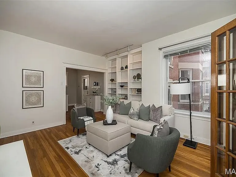 4957 McPherson Ave #D — Photo 1