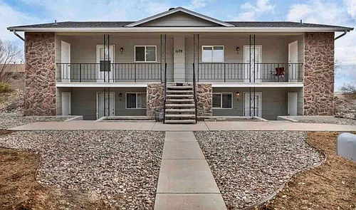 1179 Cree Dr #1 Photo 1