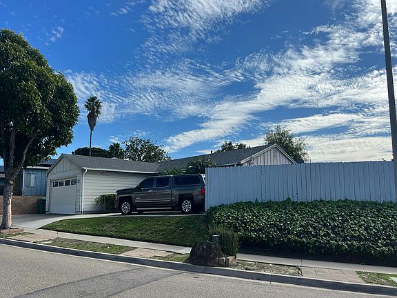 2nd image of 7045 Beagle St