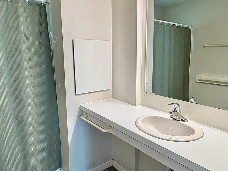 147 E Frederick St #1 — Photo 13